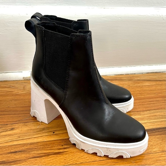 SOREL Brex Black & Sea Salt White Rubber Block Heel Boots - Anniversary Edition - Picture 3 of 8